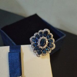 Swarovski Elements Blue Crystal Floral Ring Women's size 7